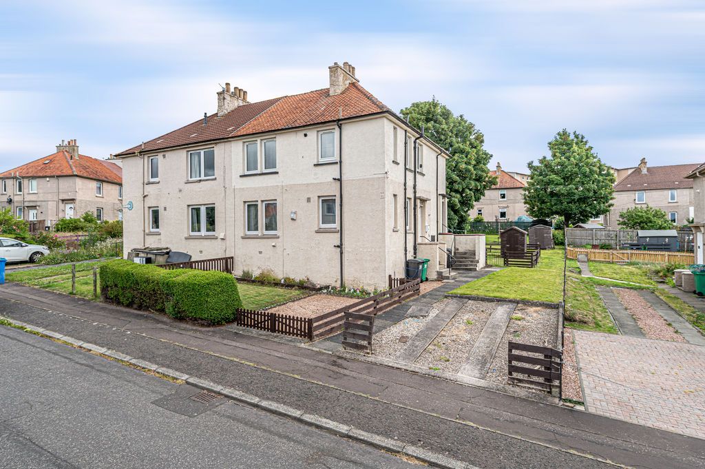 Property photo 1 of 19 External