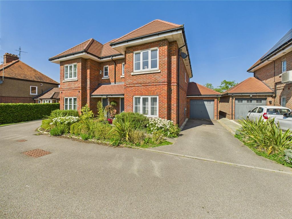 Property photo 1 of 17 Cam04907G0-Pr0160-Still002.Jpg