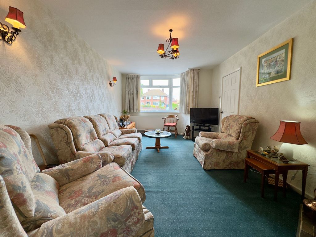 Property photo 2 of 26