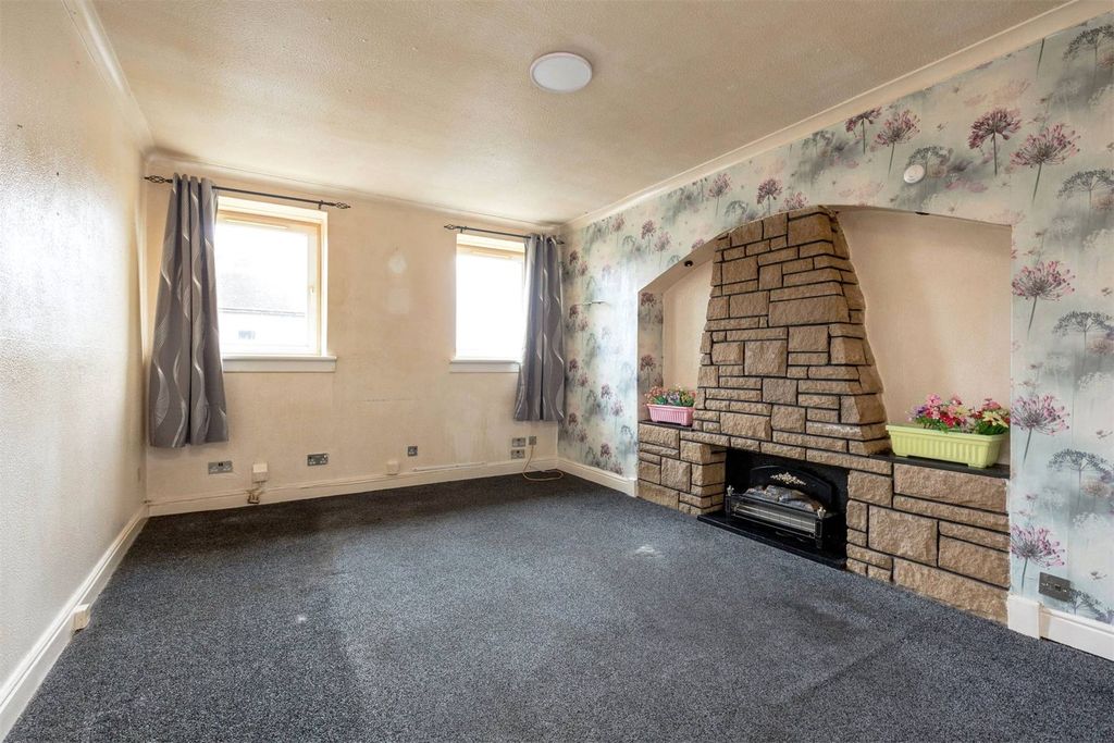 Property photo 2 of 13 Picture No. 08