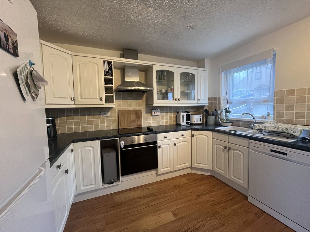 Property photo 2 of 17 Picture No. 09