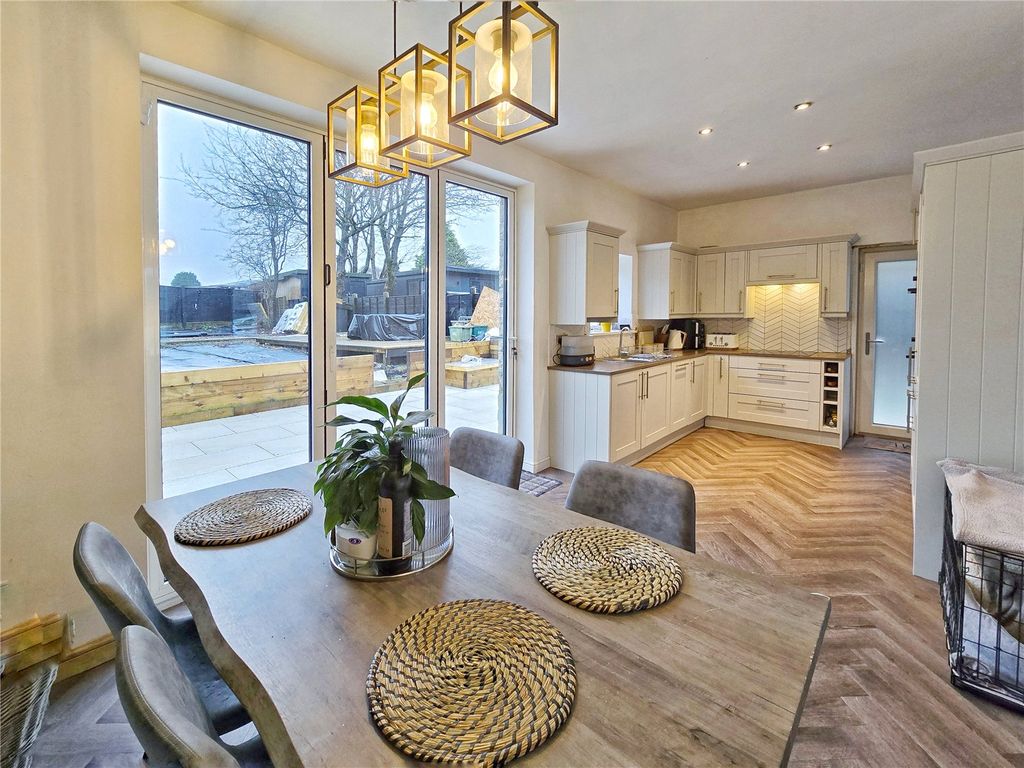 Property photo 2 of 22 Kitchen Dining Room