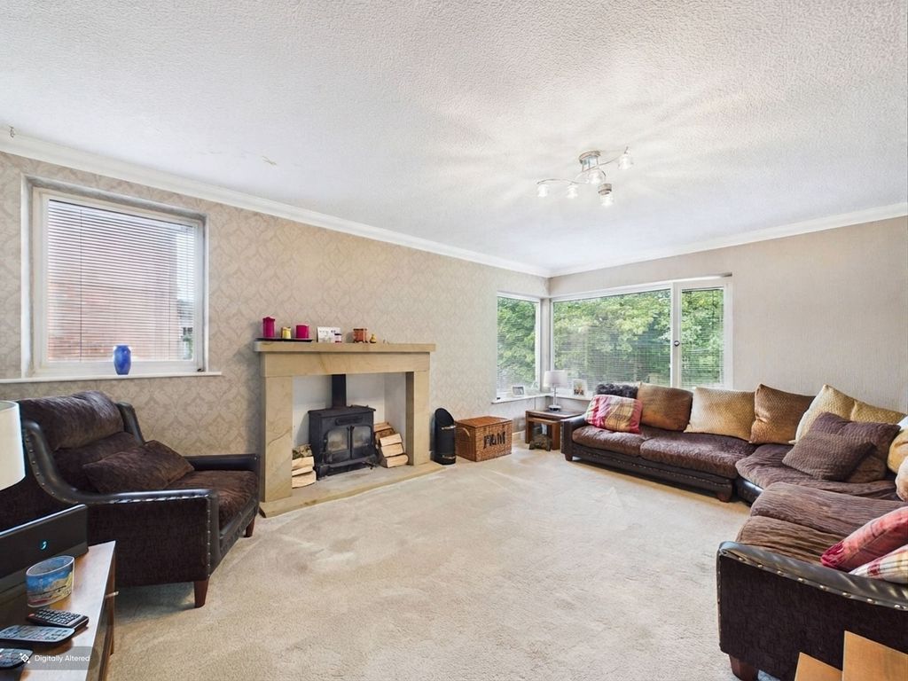 Property photo 3 of 34