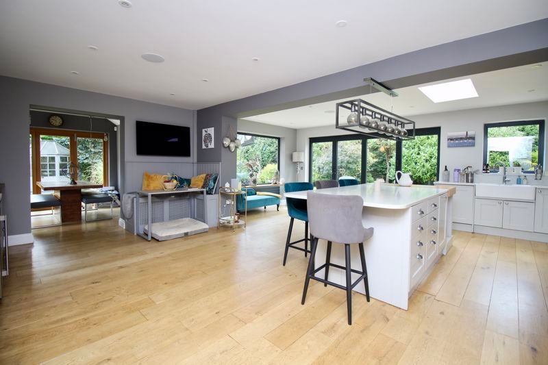 Property photo 3 of 45 Photo 27