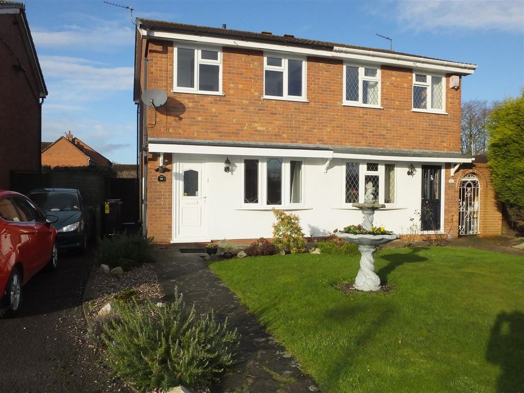 Property photo 1 of 15 23 Birches Close Front.Jpg