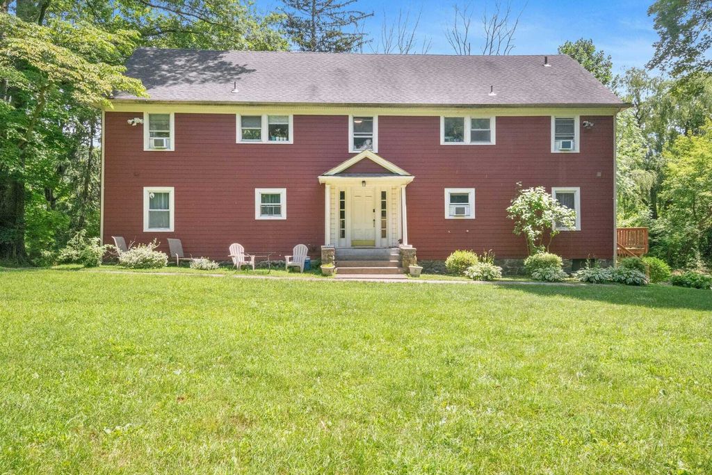 Property photo 1 of 27