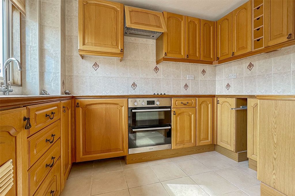 Property photo 3 of 13 Picture No. 06