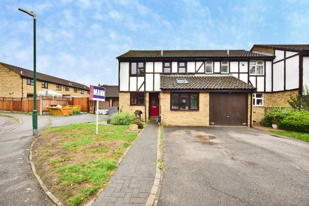 Property photo 1 of 17 Pbox-Img.Jpg