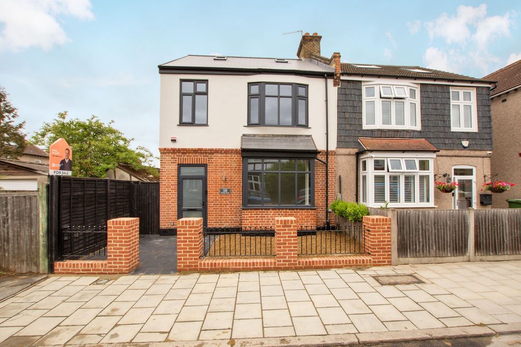 Property photo 1 of 23