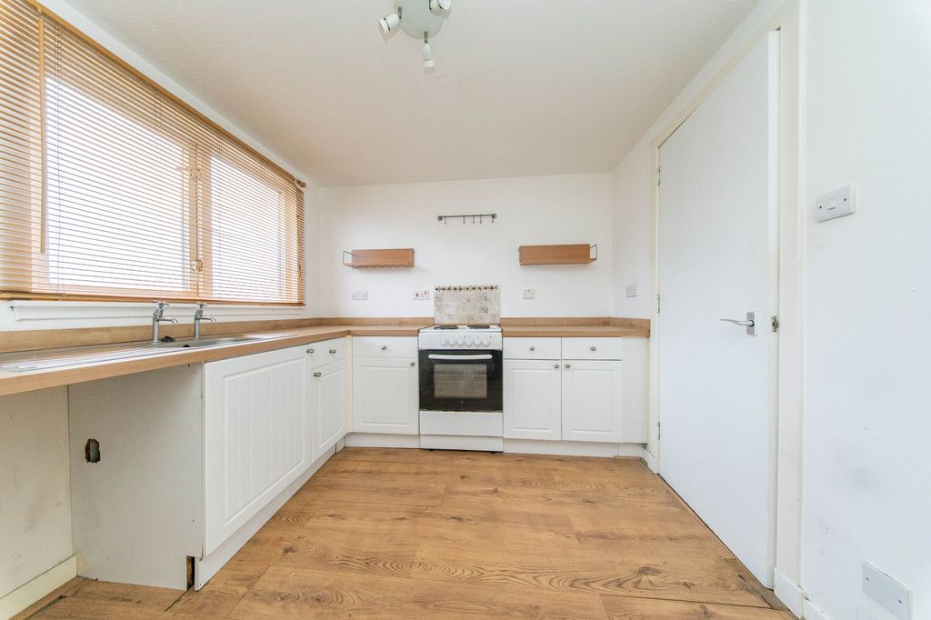 Additional image 8 of 1 bed flat for saleMelbourne Street, Craigshill, Livingston EH54