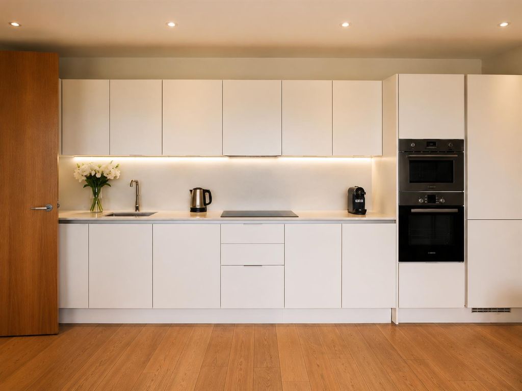 Property photo 2 of 8 5Ac32A70-Abdf-4234-B70A-83Fad92Dda7d.Png
