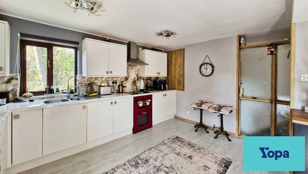 Property photo 2 of 33 86d88Da2-20260225_114854