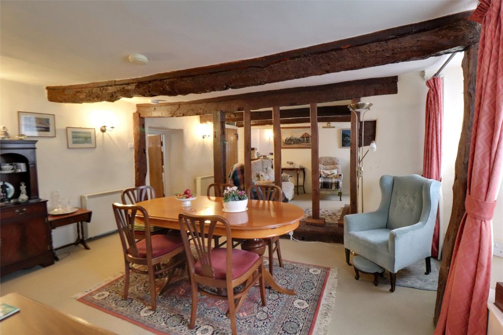 Property photo 3 of 16 Picture No. 06