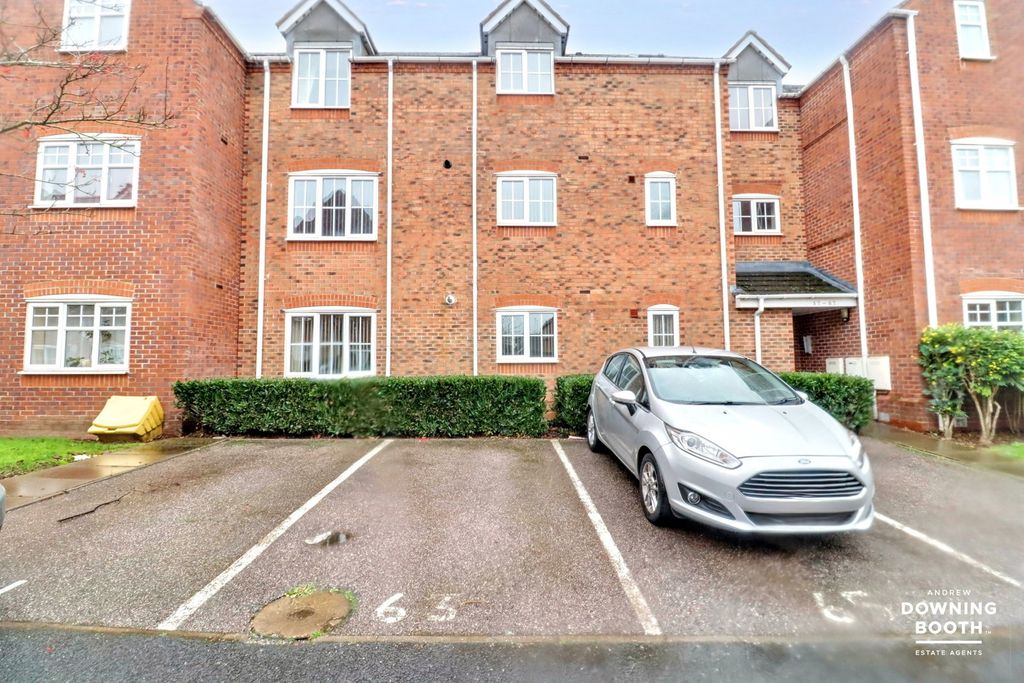 Property photo 2 of 18