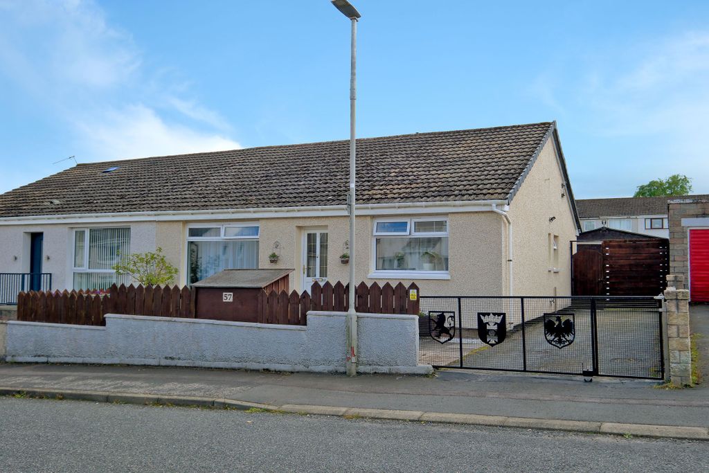 Property photo 2 of 38