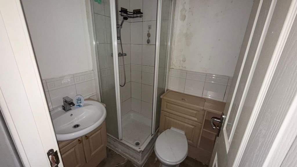 Property photo 3 of 6 7.Jpeg