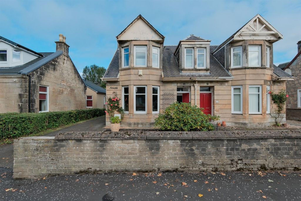 Property photo 3 of 42 002-255 Bonkle Road Newmains ML2 9Qq.Jpg