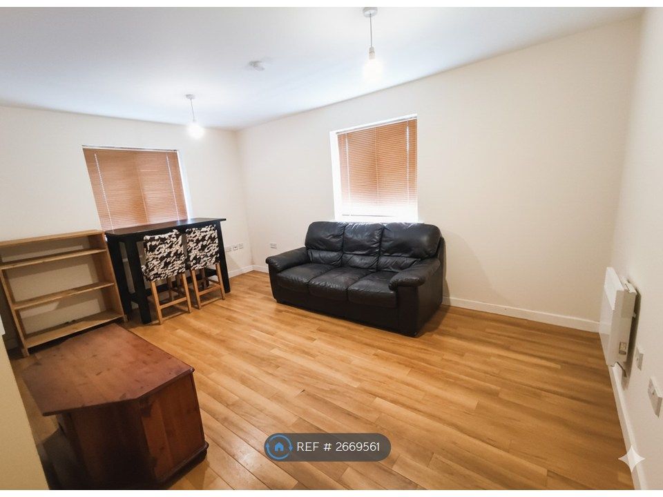 Property photo 3 of 8