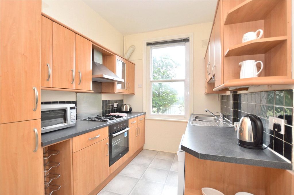 Property photo 3 of 19 Picture No. 20
