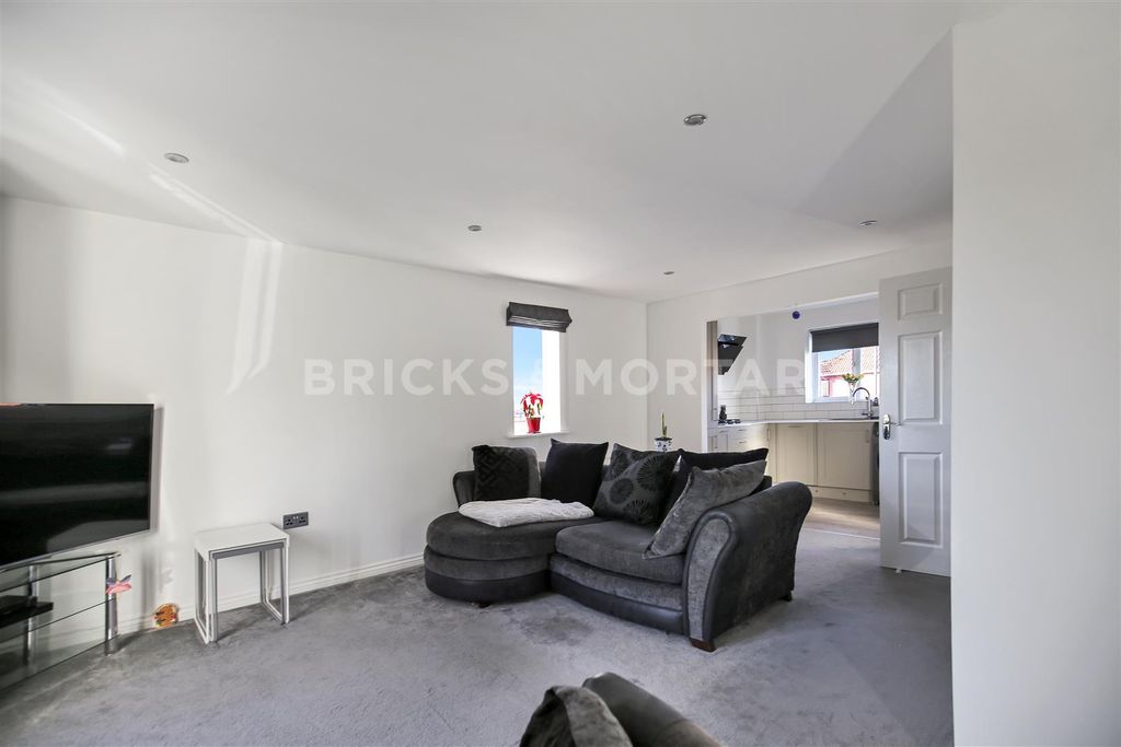 Property photo 1 of 14 Ehtuvuhkrkmbthx1Bf_Hwq.Jpg