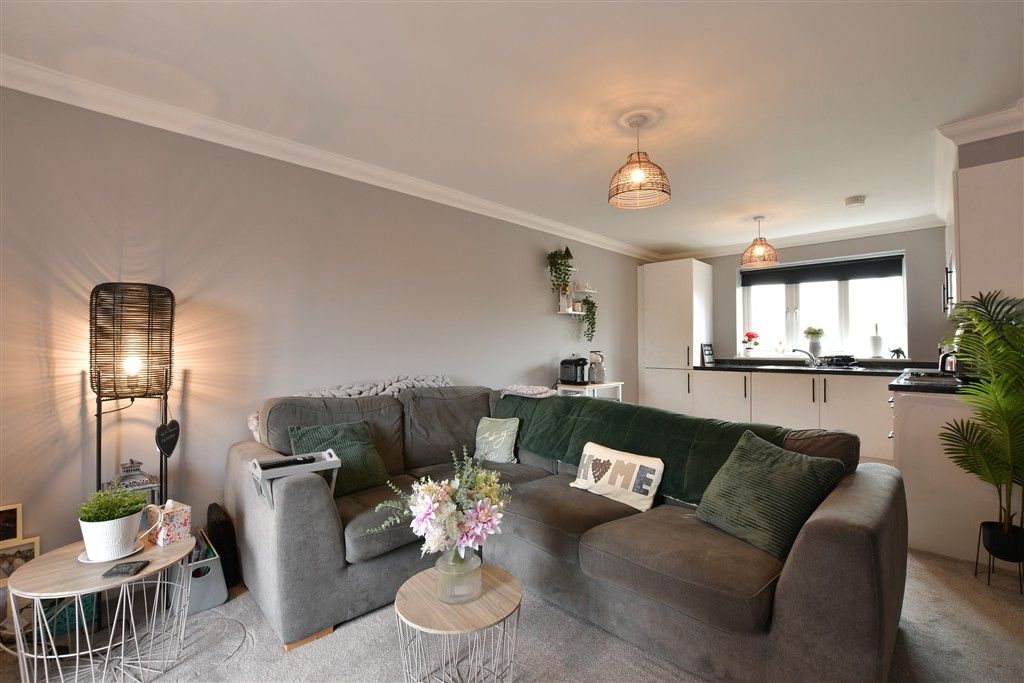 Property photo 3 of 11 Lounge/Kitchen/Dining Room