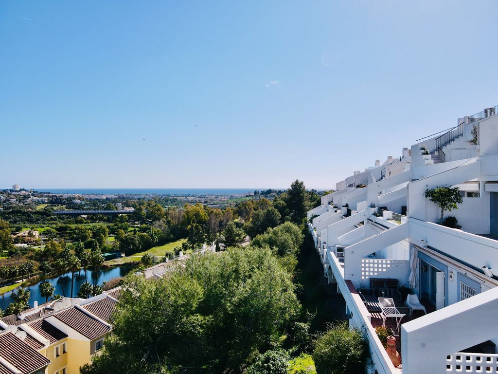 Property photo 2 of 32 Photo 1