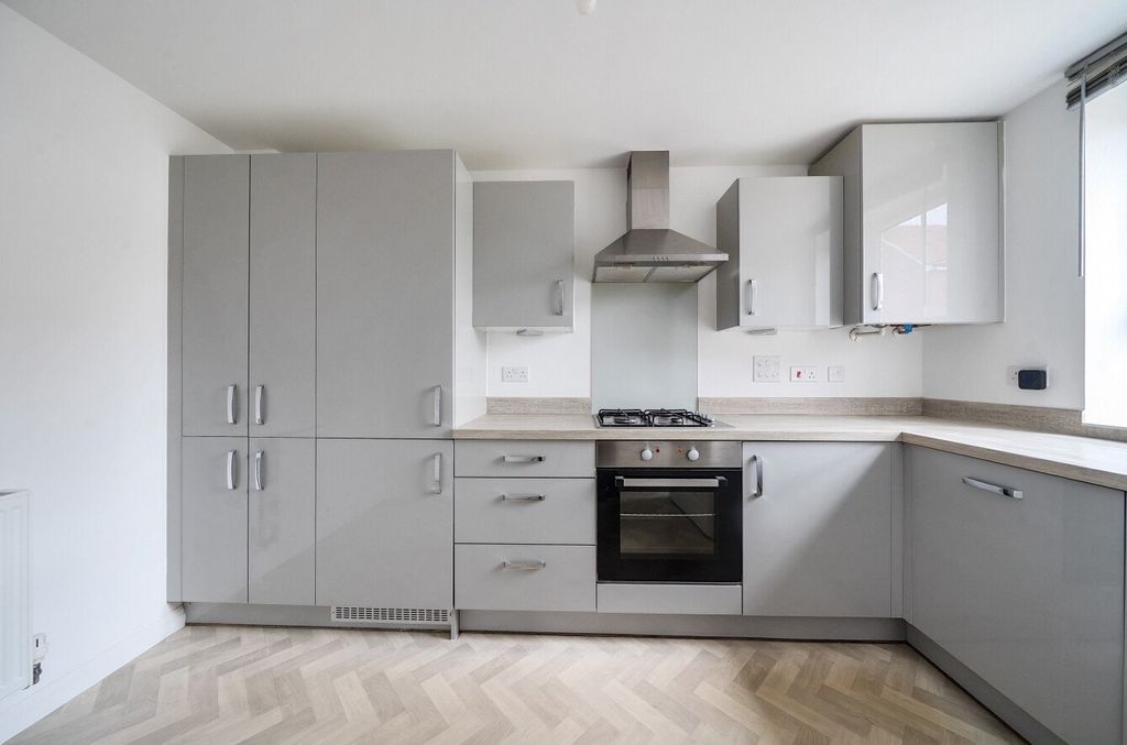 Property photo 2 of 13 Picture No. 04