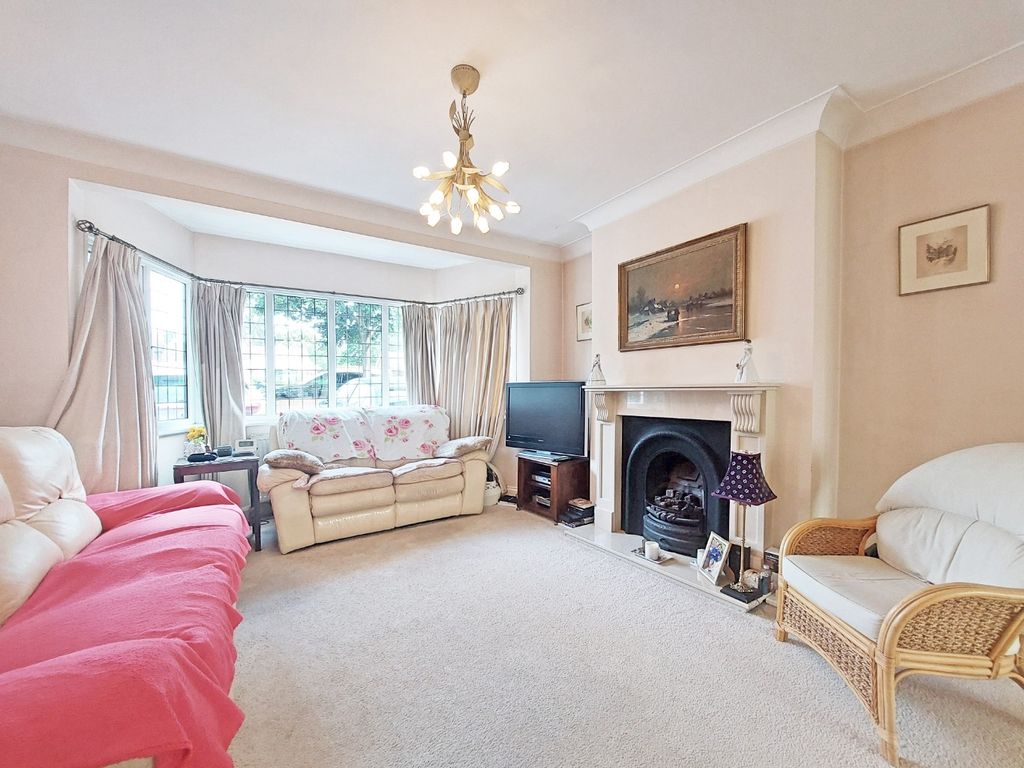 Property photo 3 of 27 5204452