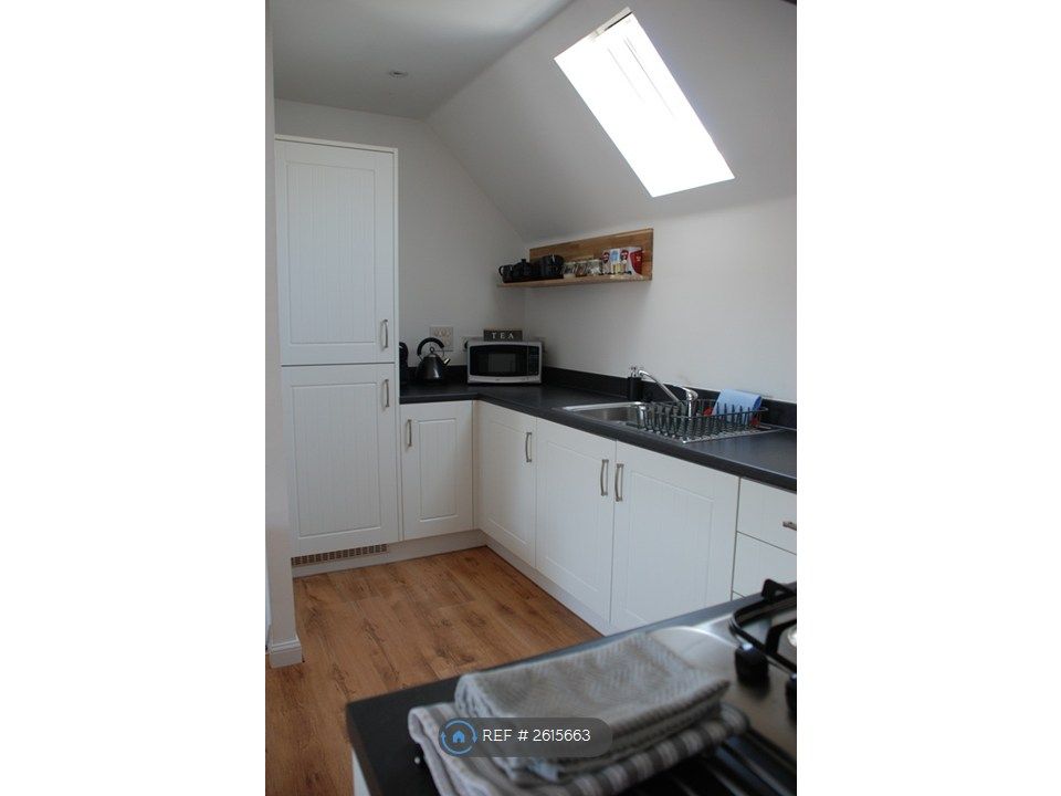 Property photo 3 of 13 Kitchen