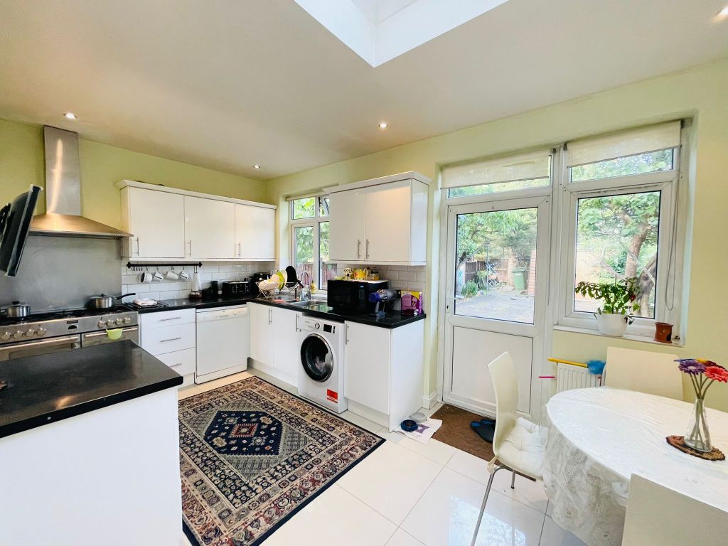 Property photo 3 of 22