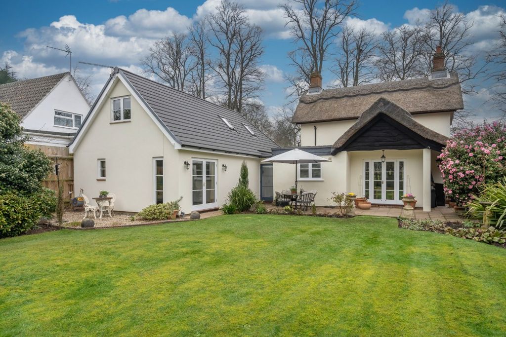 Property photo 2 of 31