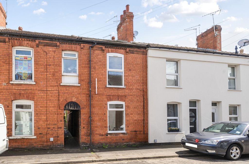 Property photo 1 of 12 1466356-10-6A0c55F1E8Fce