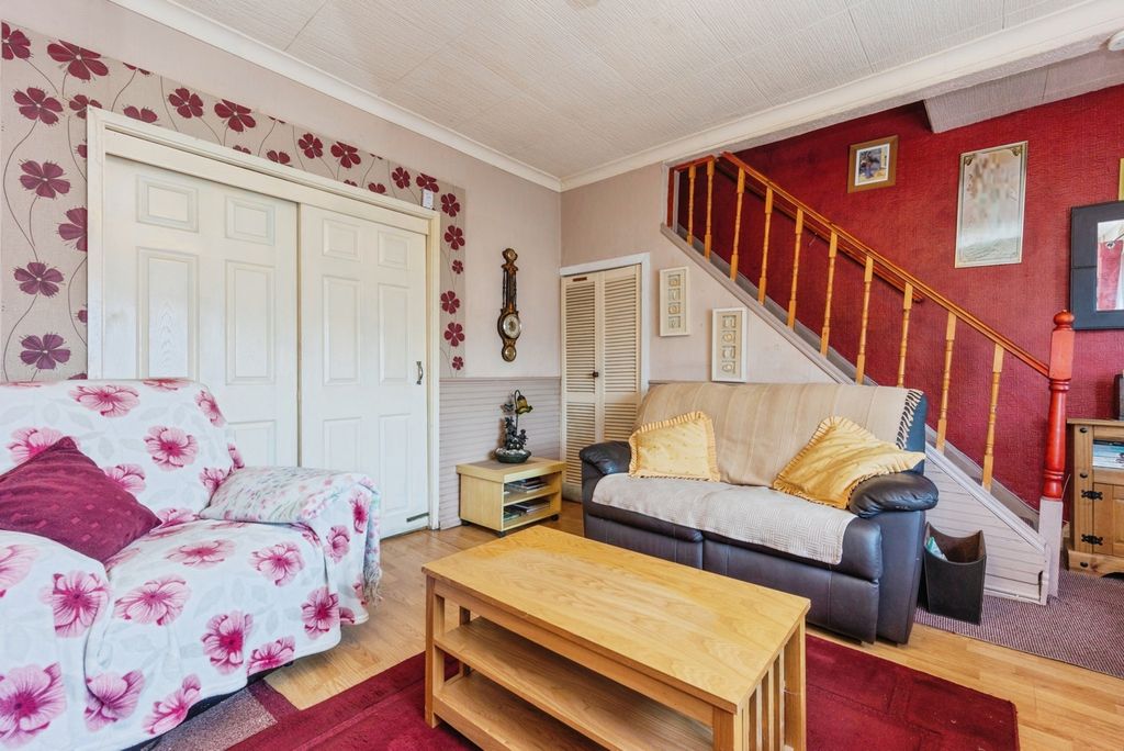 Property photo 3 of 14 Pbox-Img.Jpg