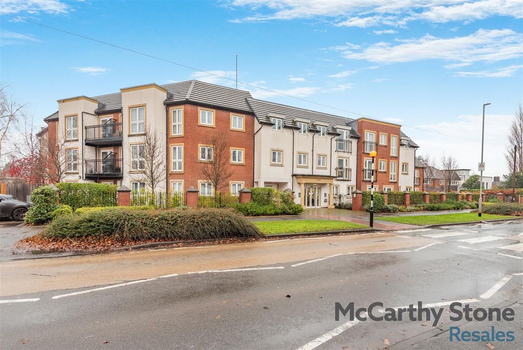 Property photo 1 of 25 8673673-Exterior02.Jpg