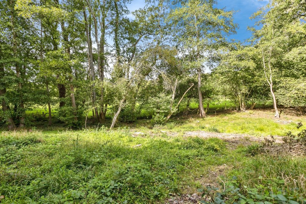 Property photo 3 of 17 Photo