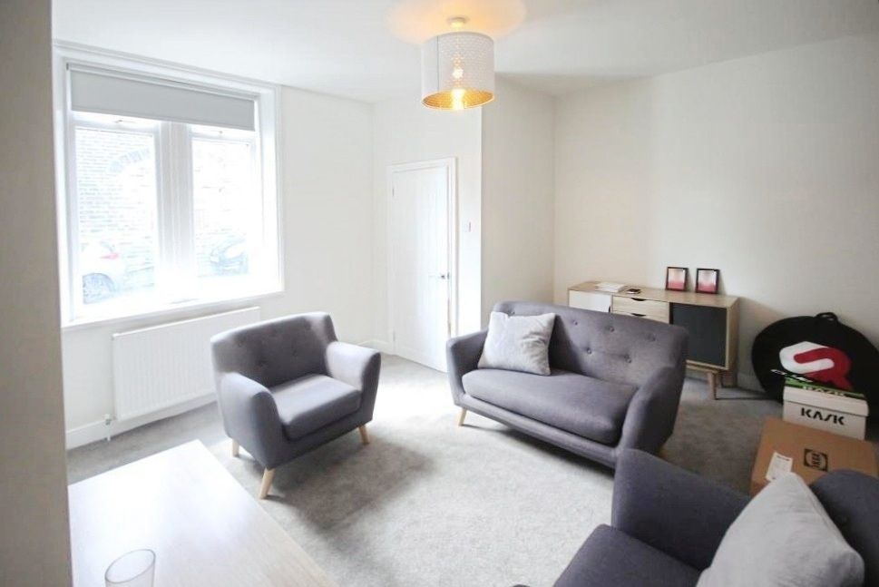 Property photo 2 of 7 Pbox-Img.Jpg