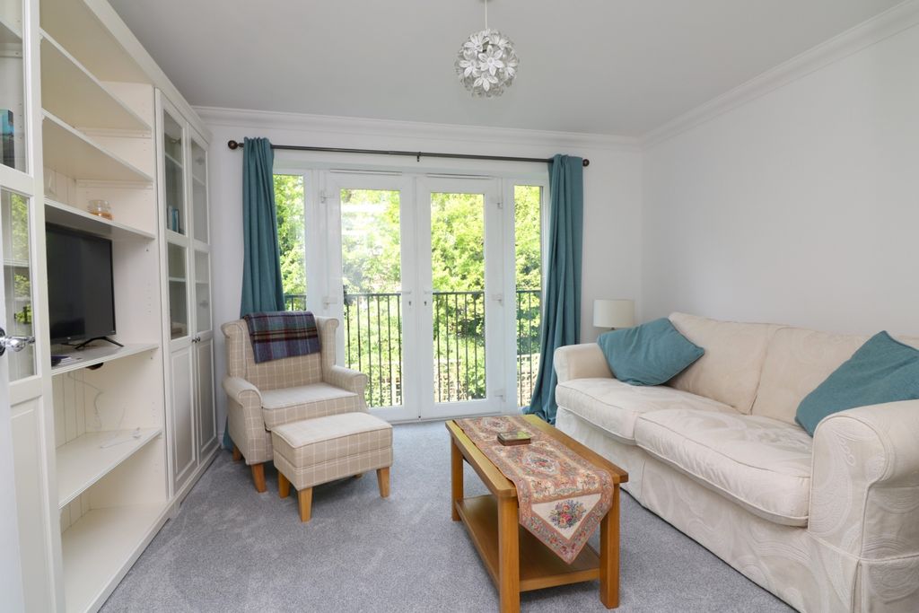 Property photo 2 of 13 Img_8731