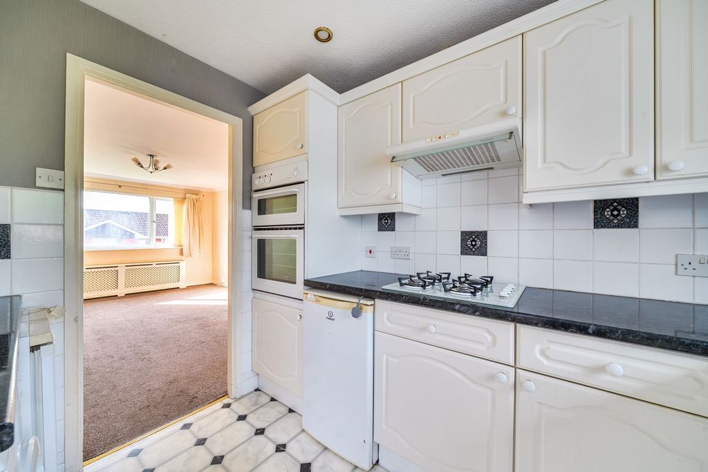 Property photo 3 of 22 12-6Aa273d6326c2-1520006-1A08A8E80841d-12-11-1