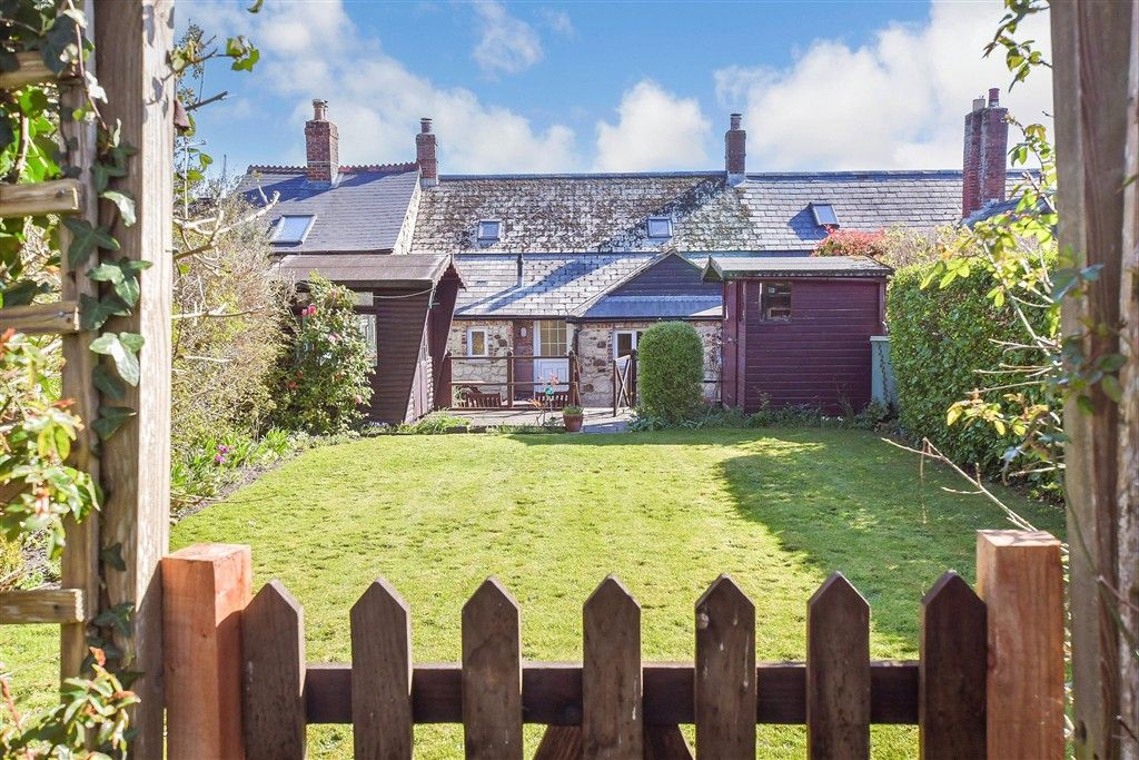 Property photo 2 of 22 External Lifestyle Photograph