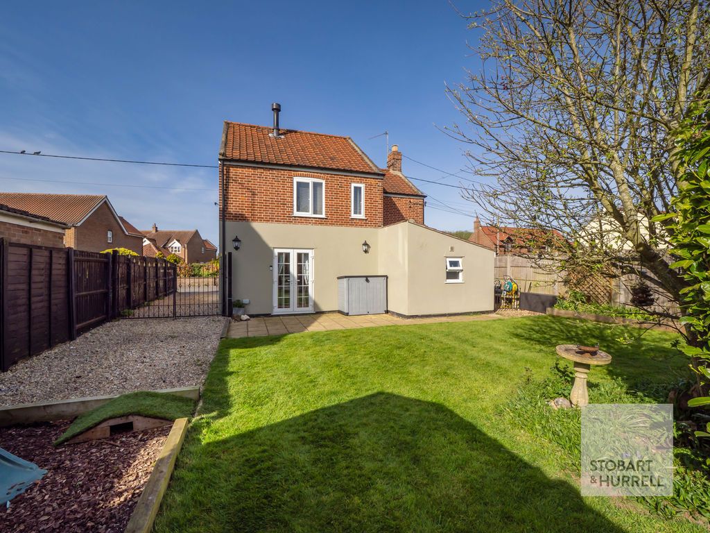 Property photo 2 of 24 Rear