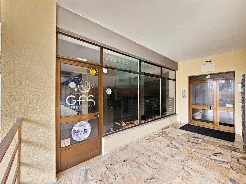 Property photo 2 of 29