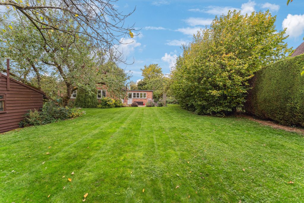 Property photo 3 of 37