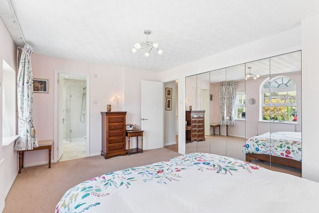 Additional image 12 of 4 bed detached house for saleTalbot Street, Hitchin SG5