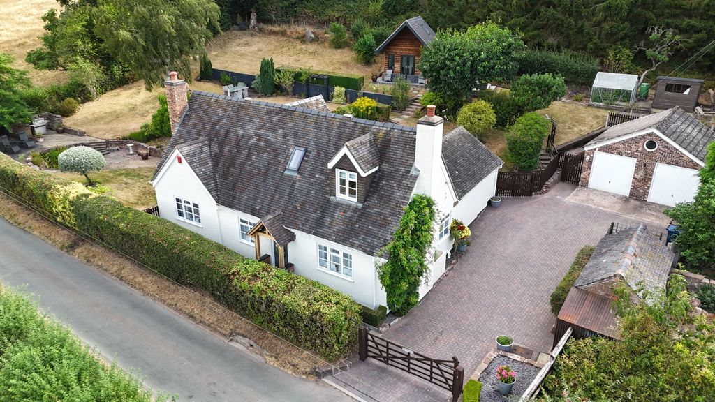 Property photo 2 of 71