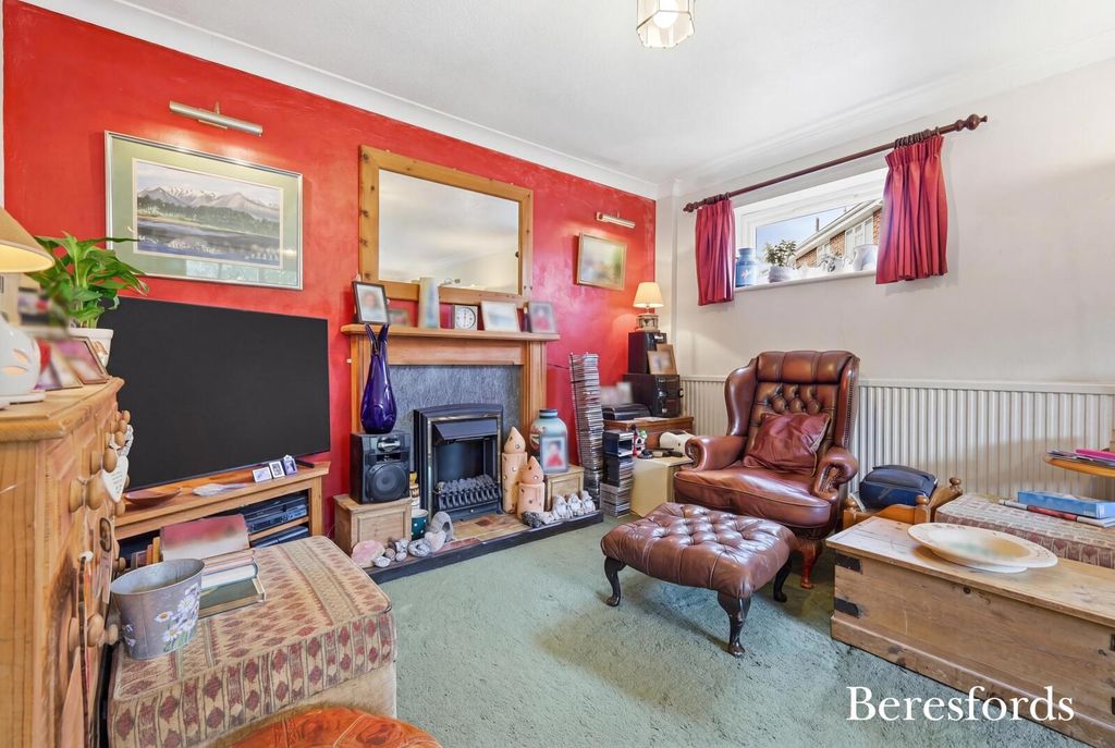 Property photo 2 of 18 Picture No. 34