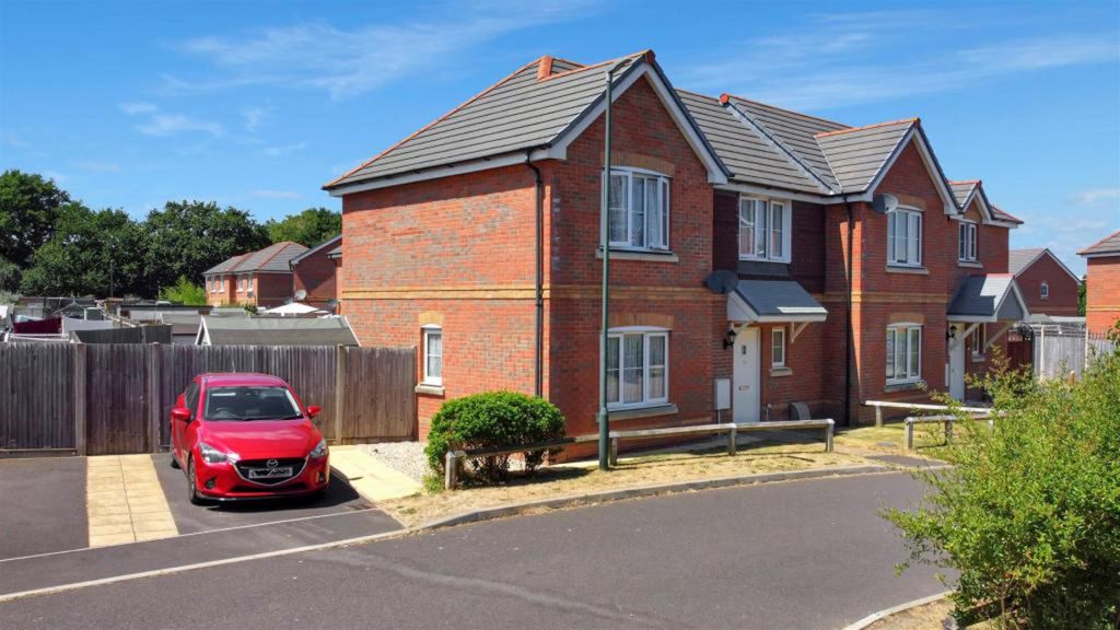 Property photo 2 of 13