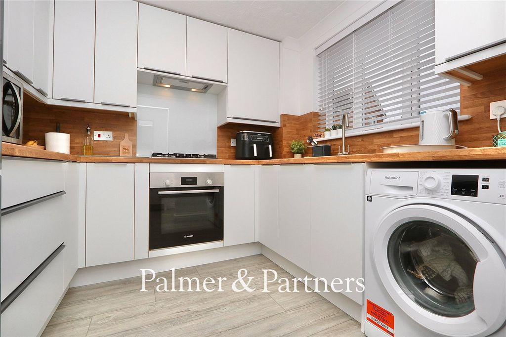 Property photo 3 of 21 Picture No. 03