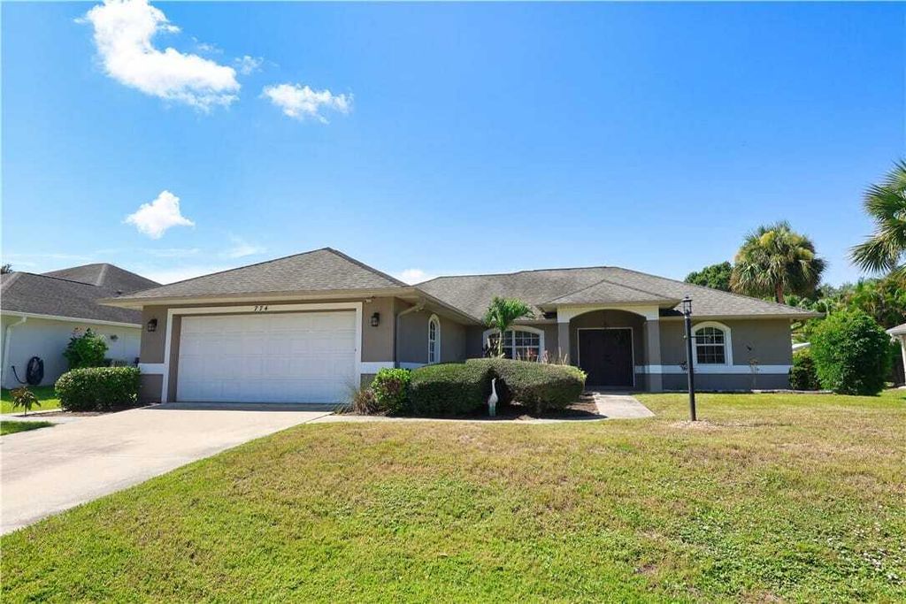 Property photo 1 of 27