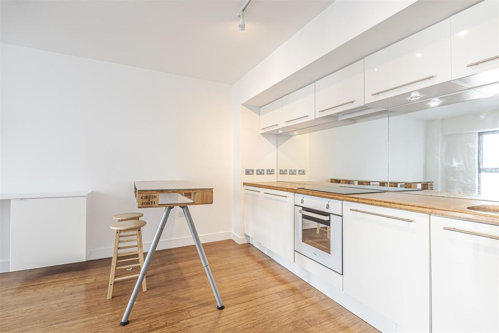 Property photo 3 of 9 635170 (4).Jpg