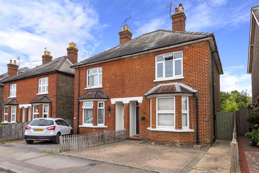 Property photo 1 of 8 58 Lumley Road.Jpg